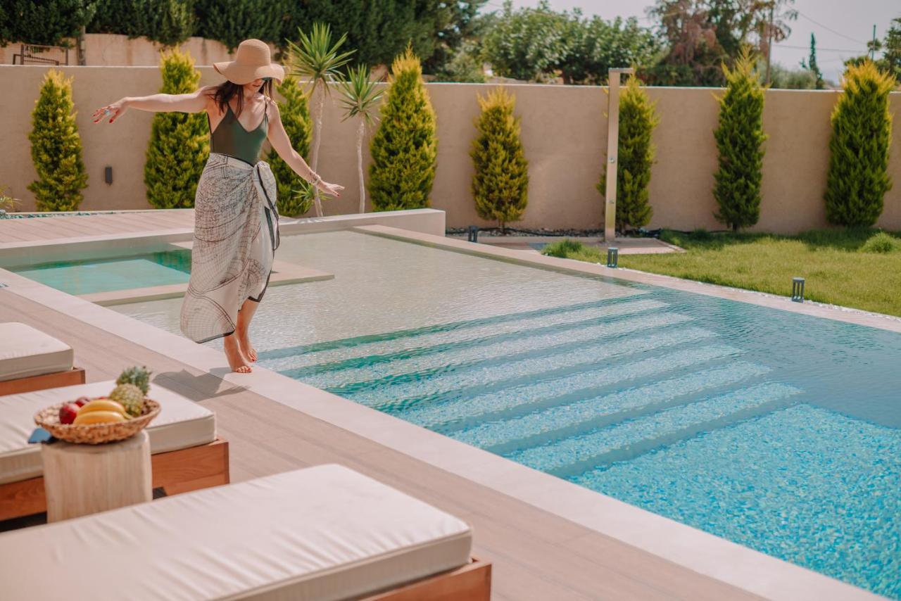 Marble Luxury Suites Karteros Esterno foto