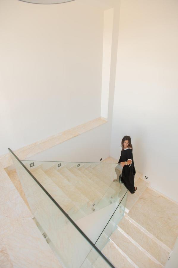 Marble Luxury Suites Karteros Esterno foto