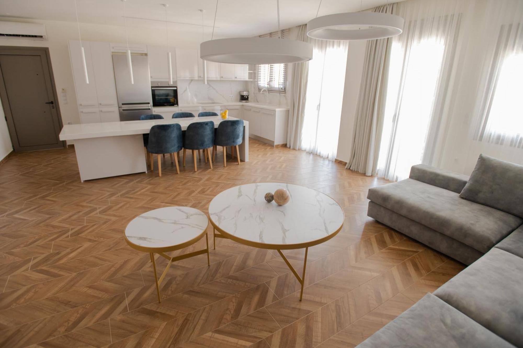 Marble Luxury Suites Karteros Esterno foto