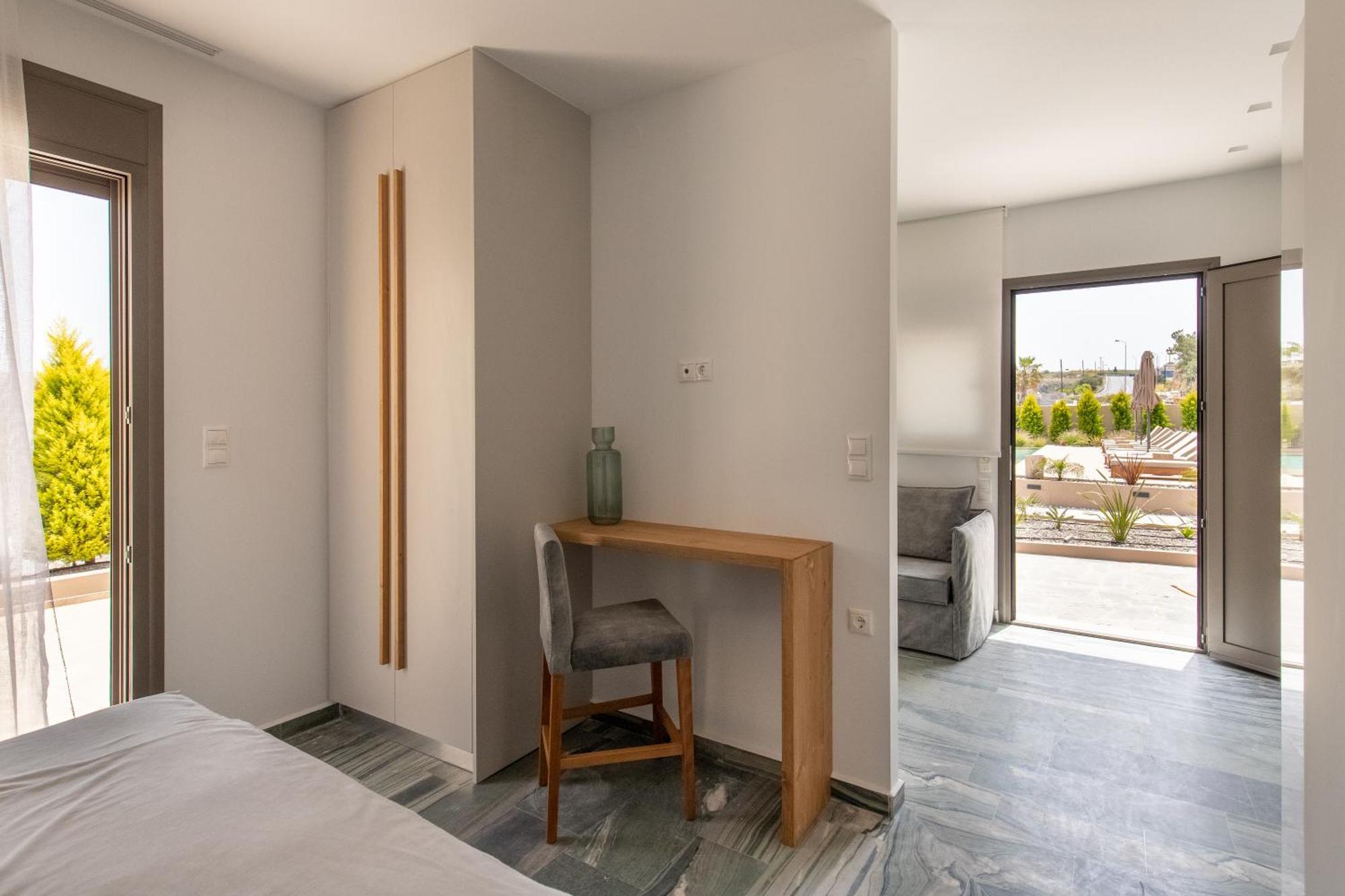 Marble Luxury Suites Karteros Esterno foto