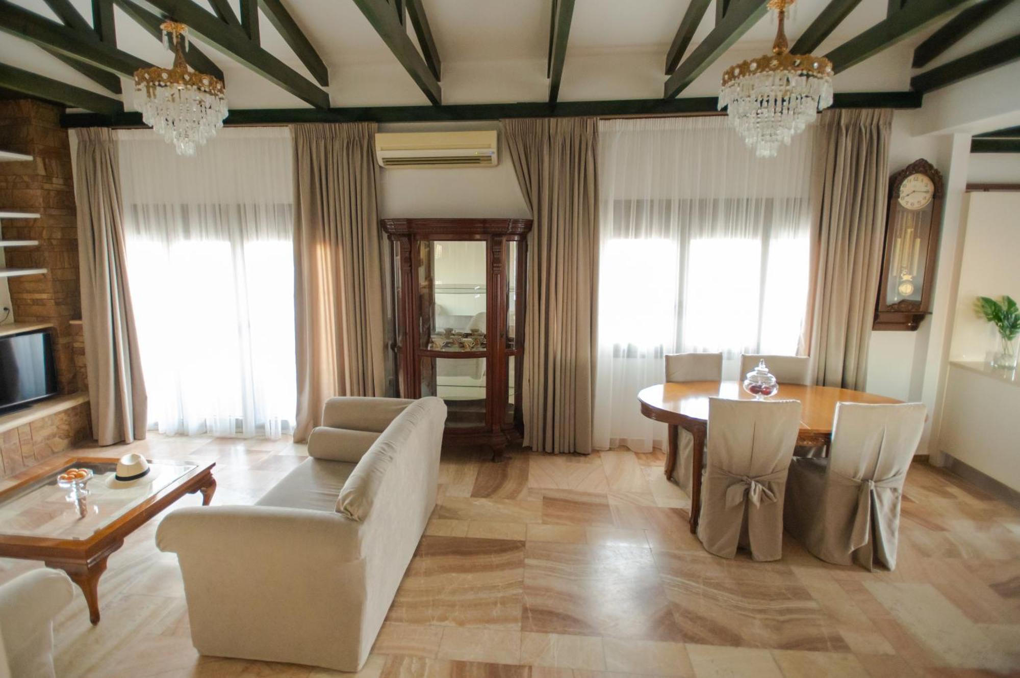 Marble Luxury Suites Karteros Esterno foto